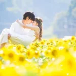 Top 10 Best Couple Posing Ideas For Holidays And Honeymoons